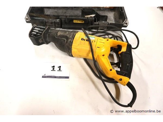 Reciprozaag dewalt dwe 305 - afbeelding 1 van  2