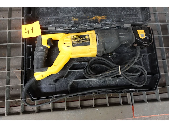 Reciprozaag dewalt - afbeelding 1 van  3