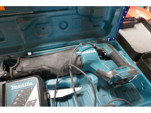 Reciprozaagmachine makita - afbeelding 2 van  4