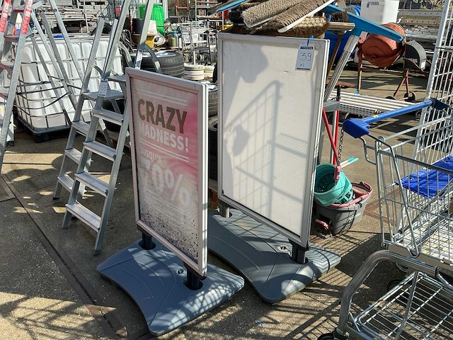Reclame stoepborden met voet (2x) - afbeelding 1 van  2