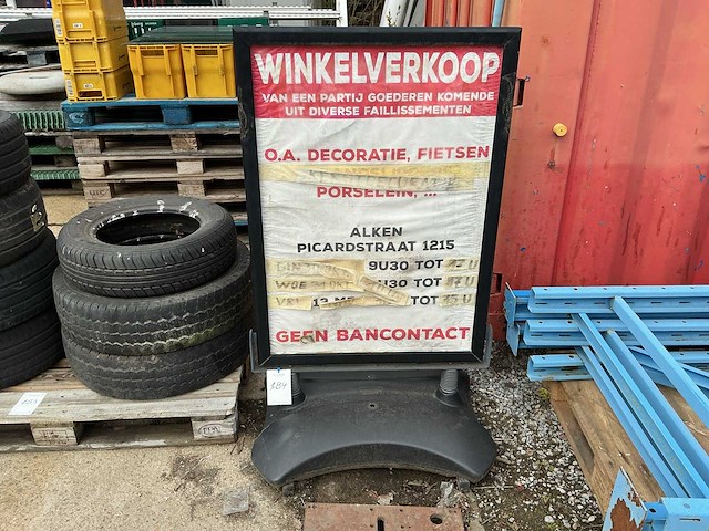 Reclamebord op voet - afbeelding 1 van  2