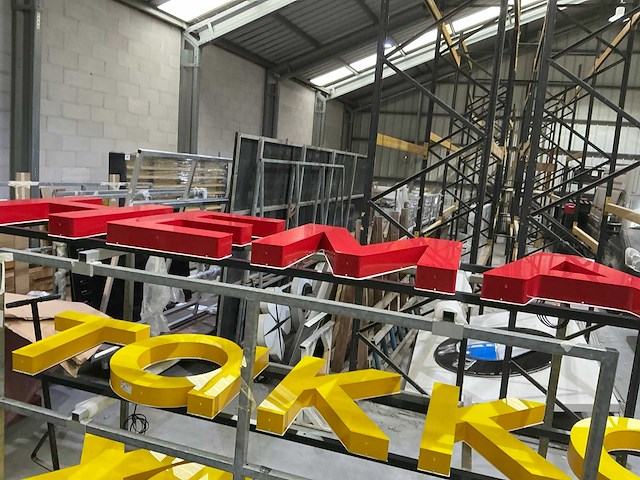 Reclamelogo m - afbeelding 4 van  5