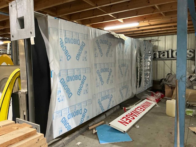 Reclametotem jaguar / land rover - afbeelding 3 van  6