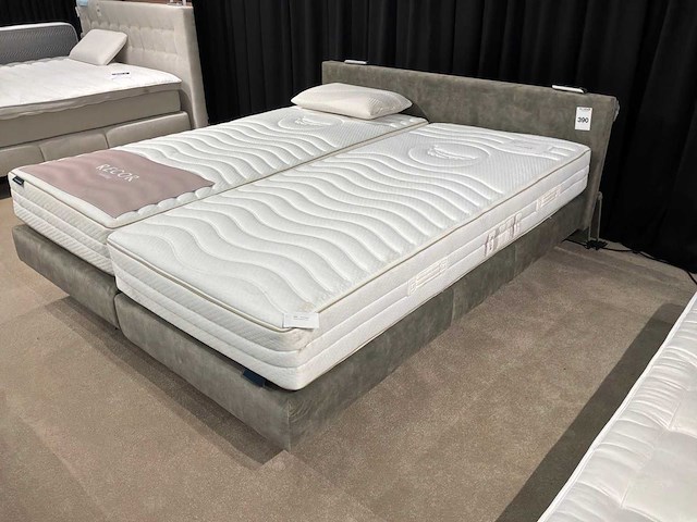 Recor bed elektrisch - afbeelding 2 van  4