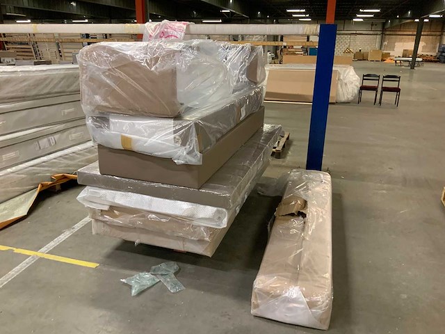 Recor bedding - boxspring - afbeelding 1 van  1