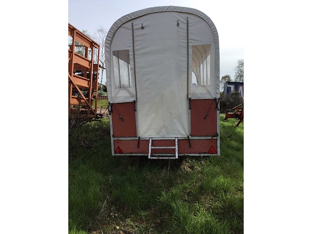 Recreatieve paardentrailer (20 personen) - afbeelding 17 van  21