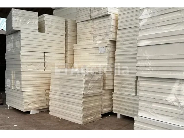 Recticel eurot zilver 100mm 1,2x0,6m bd (50,40 m²) (70 stukken) - afbeelding 1 van  5