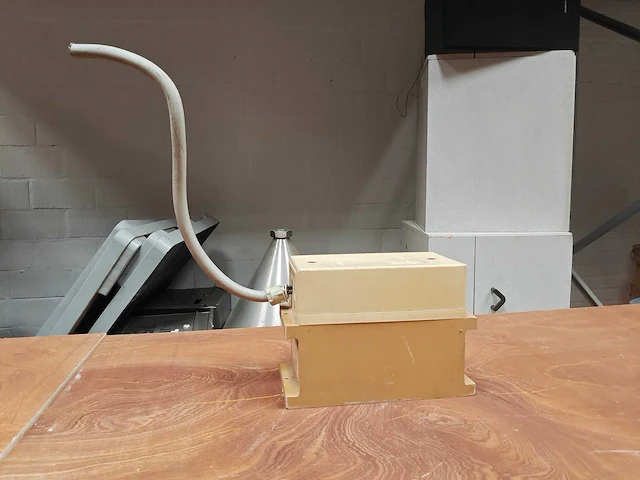 Rectiphase secovar condensator, type 20 kvar - afbeelding 4 van  4