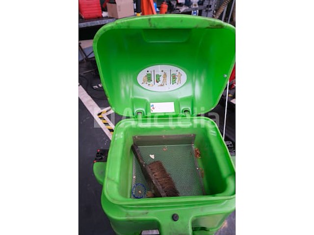 Recyclingbak voor olie-absorberende stoffen - afbeelding 5 van  5