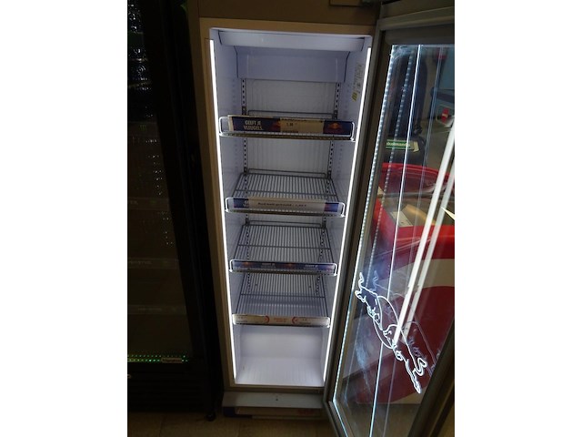 Red bull koelkast gdc slim medium - afbeelding 2 van  3