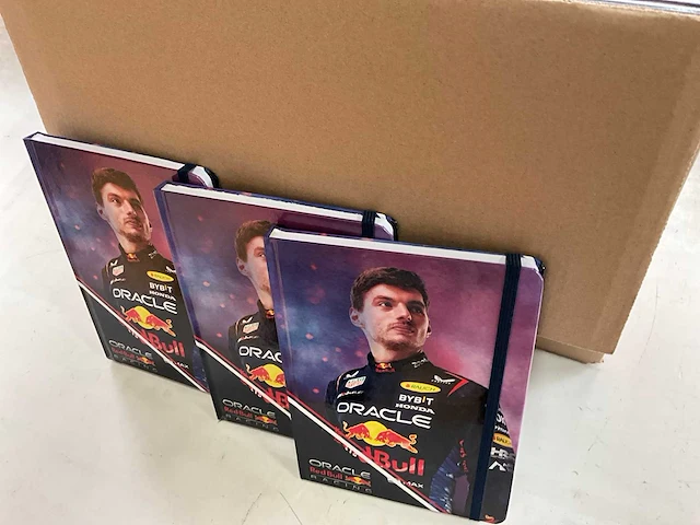 Red bull racing max verstappen schrift hardcover notebook a5 (69x) - afbeelding 3 van  5