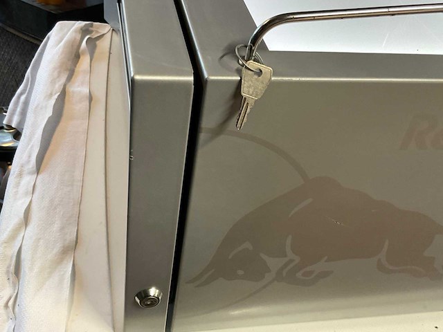 Redbull koelvitrine drank - afbeelding 8 van  16