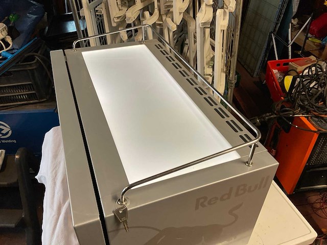 Redbull koelvitrine drank - afbeelding 11 van  16