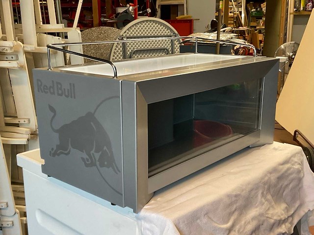 Redbull koelvitrine drank - afbeelding 14 van  16