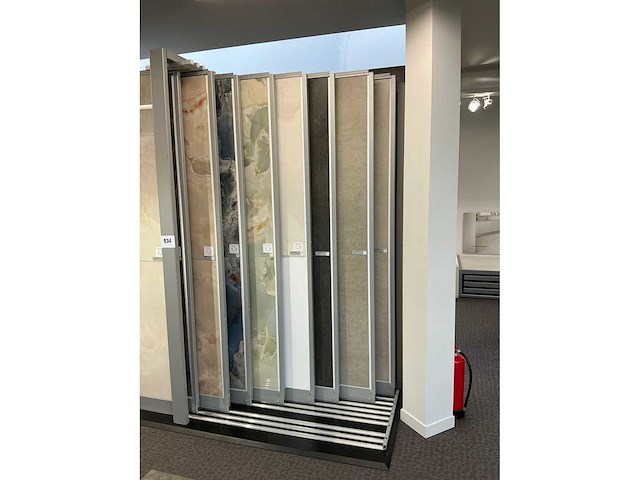 Redec presentatie meubel - afbeelding 2 van  7