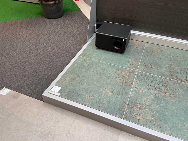 Redec presentatie meubel - afbeelding 9 van  13