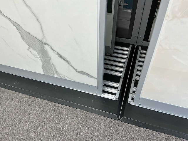 Redec presentatie meubel - afbeelding 4 van  7