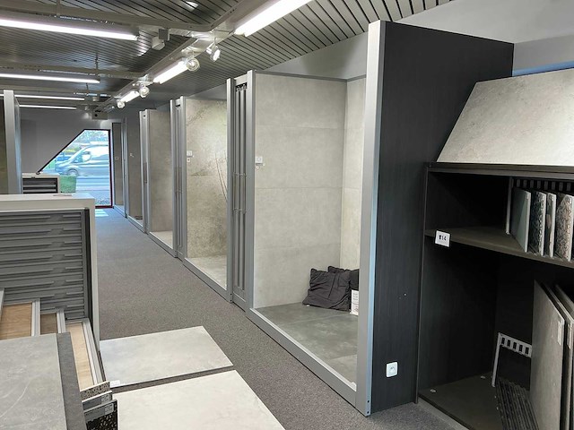 Redec presentatie opstelling - afbeelding 1 van  20