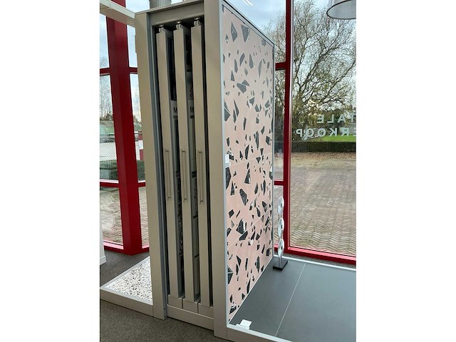 Redec presentatie opstelling - afbeelding 12 van  17