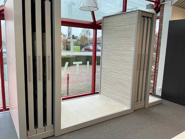 Redec presentatie opstelling - afbeelding 15 van  17