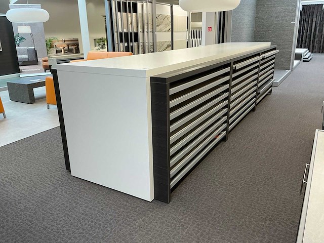 Redec presentatiemeubel - afbeelding 1 van  11