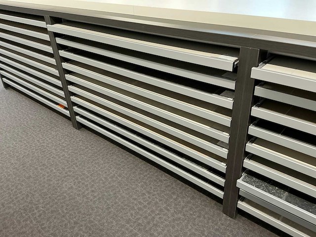 Redec presentatiemeubel - afbeelding 9 van  11