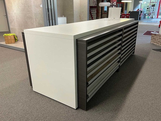 Redec presentatiemeubel - afbeelding 7 van  12