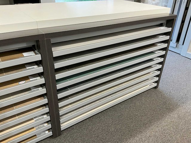 Redec presentatiemeubel - afbeelding 2 van  13