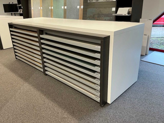 Redec presentatiemeubel - afbeelding 7 van  13