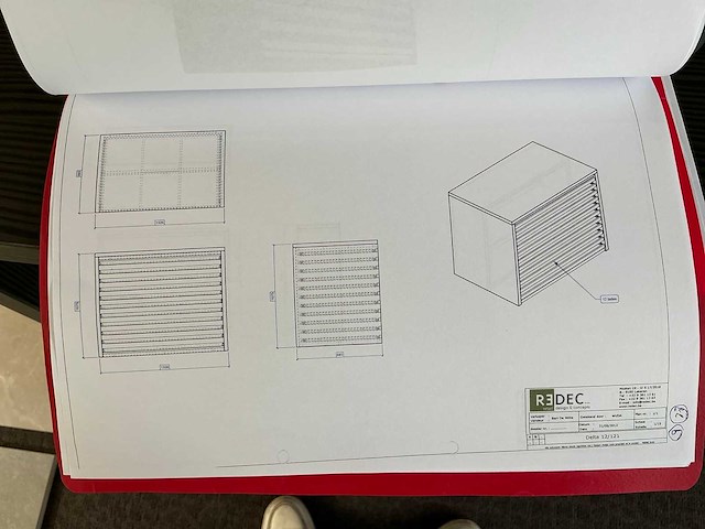 Redec tafel + presentatiemeubels - afbeelding 8 van  19