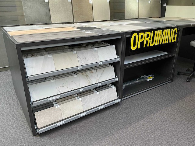 Redec tafel + presentatiemeubels - afbeelding 18 van  19