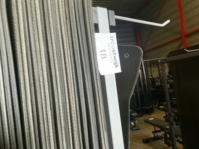 Reebok matten met rek 33 stuks krachtstation - afbeelding 4 van  5