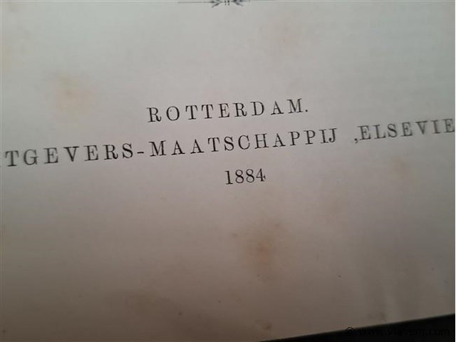 Reeks antieke boeken - afbeelding 3 van  3