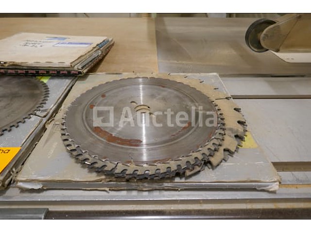 Reeks diverse zaagbladen - afbeelding 5 van  5