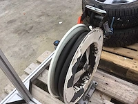 Reel - afbeelding 2 van  2
