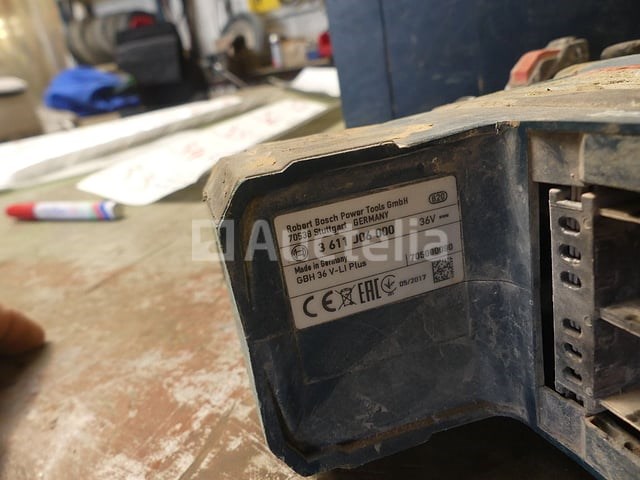Ref: 61047-70636 - 2 hilti rotschuimers, bosch - afbeelding 15 van  17