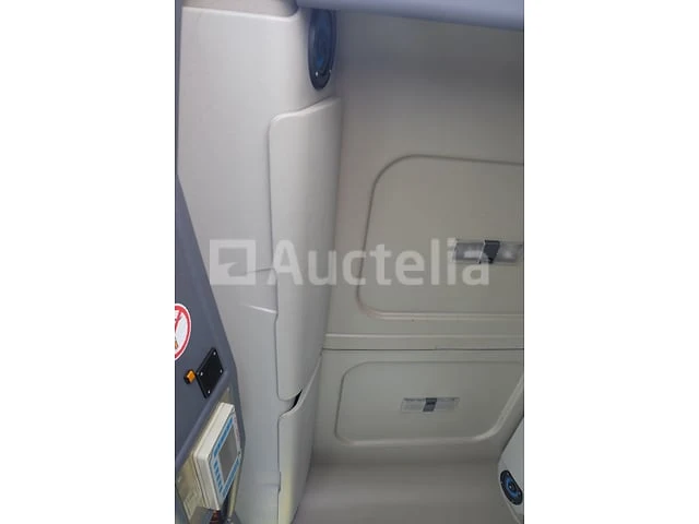 Ref: 9584 - renault access vuilniswagen (2015-121,601 km)(vin: seg1932bl6bf21127) - afbeelding 4 van  41