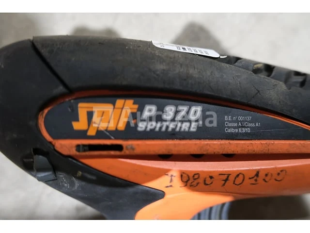 Ref: 9807002-15 - spit p370 spitfire kruitspijkermachine - afbeelding 4 van  7