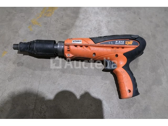 Ref: 9807002-15 - spit p370 spitfire kruitspijkermachine - afbeelding 5 van  7