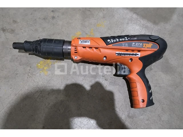 Ref: 9807002-25 - spit p370 spitfire kruitspijkermachine - afbeelding 1 van  7