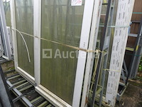 Ref: c31 ezel - 2 vaste en schuifbare pvc-frames - afbeelding 1 van  8