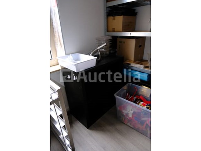 Ref: kavel 1003 - alle inhoud van een kamer - diverse voorwerpen - afbeelding 2 van  7