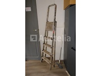 Ref: kavel 1003 - alle inhoud van een kamer - diverse voorwerpen - afbeelding 5 van  7