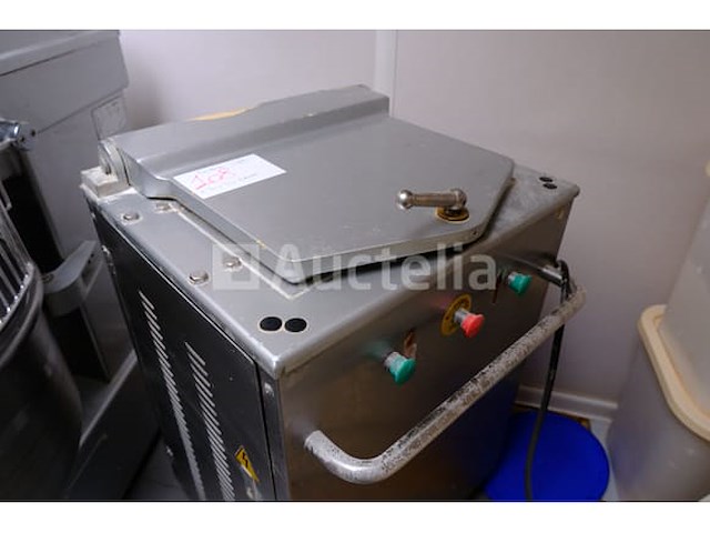 Ref: kavel 108 - div-20 afscheidsdeler - afbeelding 1 van  4