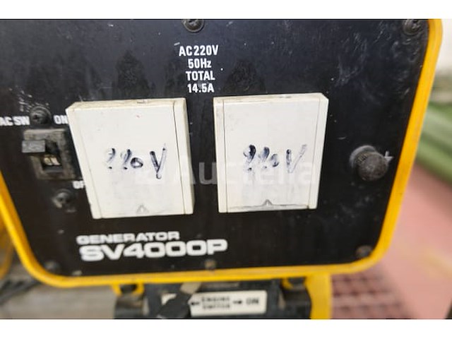 Ref: lot 1 - suzuki sv4000p draagbare generator - afbeelding 2 van  8