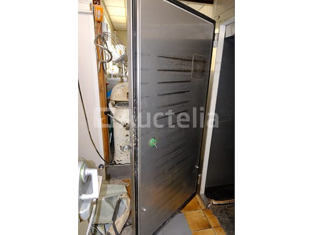 Ref: lot 1001 - proefkamer - afbeelding 2 van  6