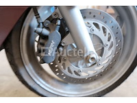 Ref: (lot 11) - motorfiets (inbeslagname op straat) honda deauville 650 - afbeelding 2 van  27