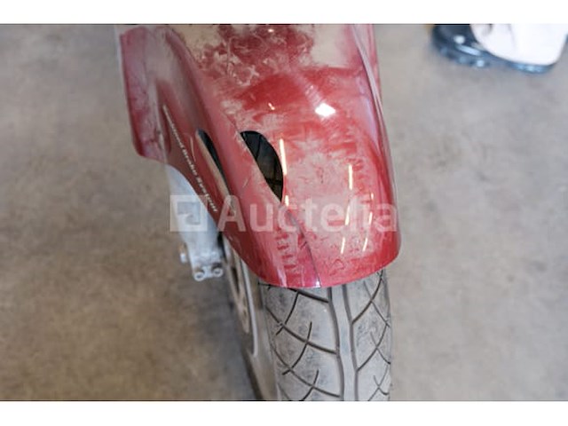 Ref: (lot 11) - motorfiets (inbeslagname op straat) honda deauville 650 - afbeelding 8 van  27