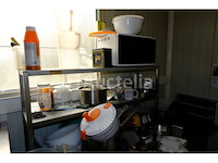 Ref: lot 113 - roestvrijstalen tafels met inhoud - afbeelding 9 van  11