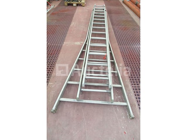 Ref: lot 14 - drievoudige aluminium ladder 3x13 - afbeelding 2 van  7